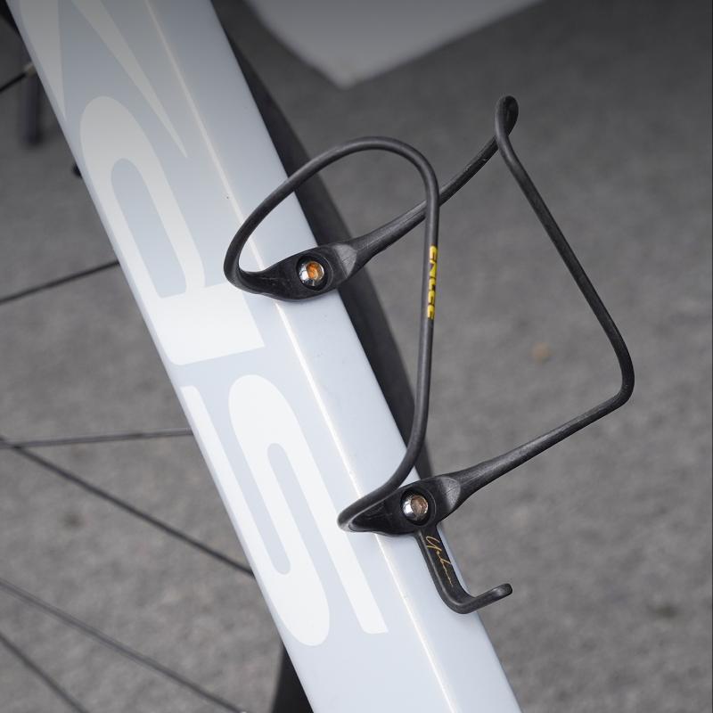 Ultra Cycling Gear - Ultra Light Carbon Fiber Bicycle Water